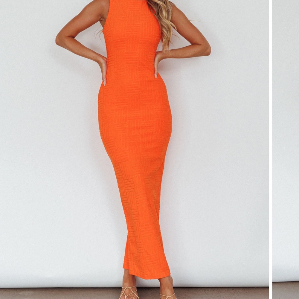 Selfie Leslie Vibrant Orange Sleeveless Maxi Dress